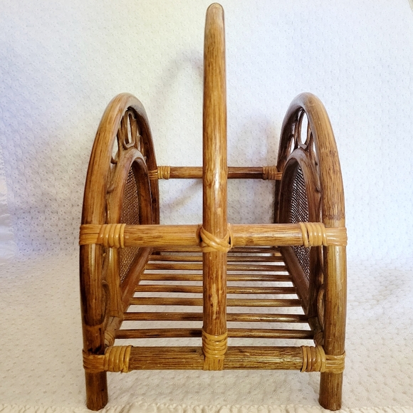 Vintage Wicker Rattan Bamboo Magazine Rack - Picture 7 of 9